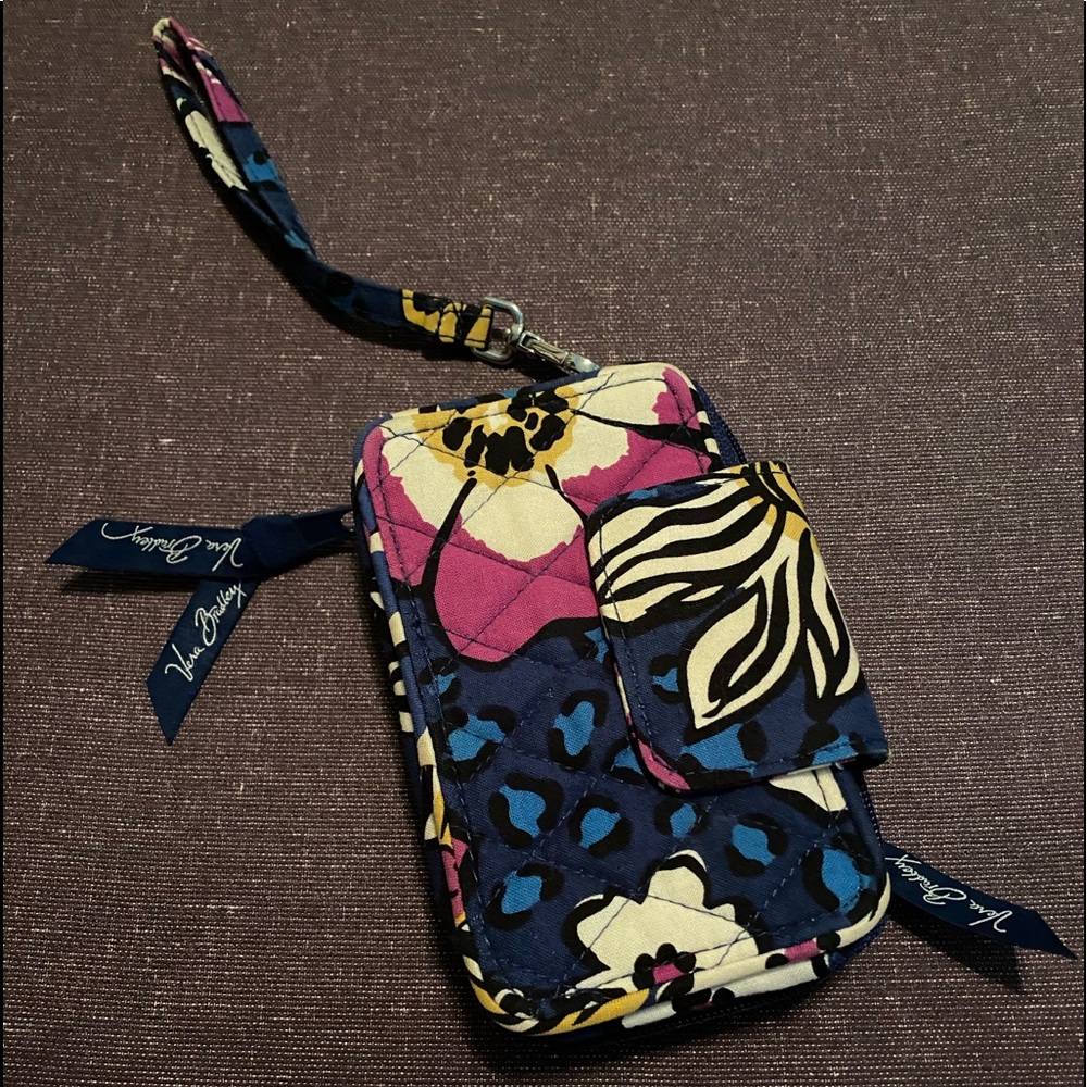 Vera Bradly Carry it All Wristlet